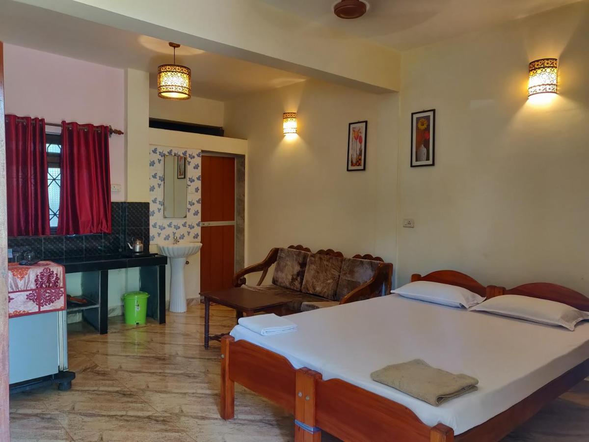Morjim Sunset Hotel Extérieur photo